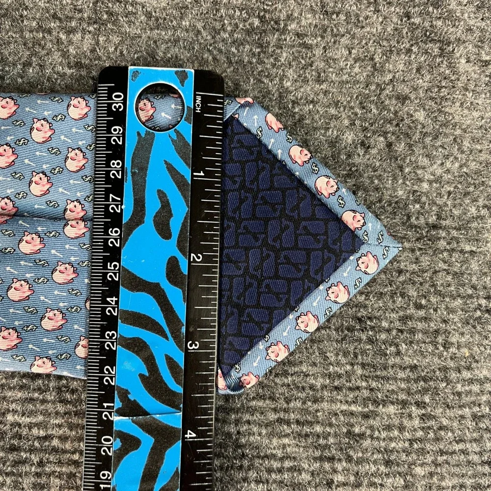 NWT Vineyard Vines Fidelity Capital Markets Piggy Bank Silk Tie Blue Finance